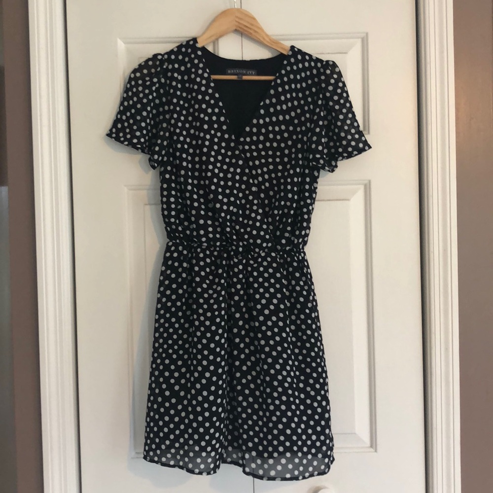 A flattering polka dotted dress.
